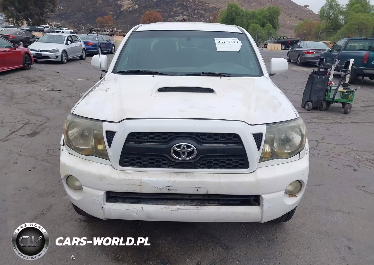 2011 Toyota Tacoma Prerunner V6 VIN:3TMKU4HN6BM028308 - 12