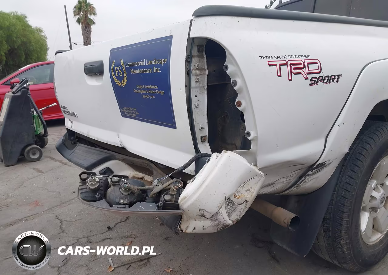 2011 Toyota Tacoma Prerunner V6 VIN:3TMKU4HN6BM028308 - 18