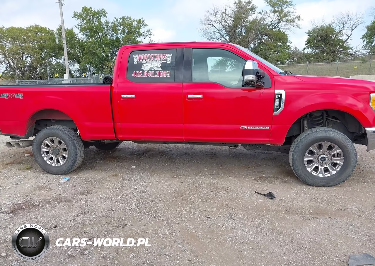 2017 Ford F-250 Xlt VIN:1FT7W2BT0HEF45159 - 13