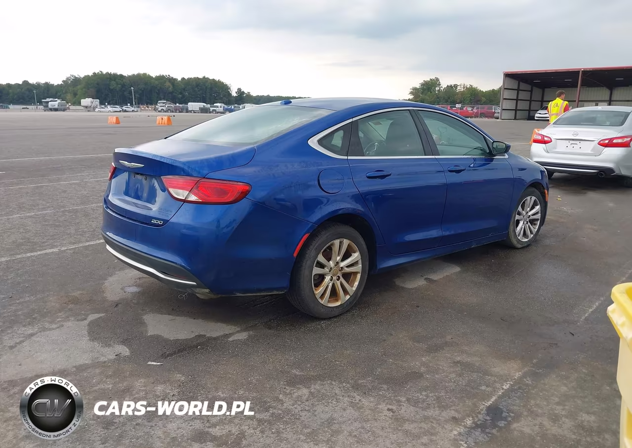 2016 Chrysler 200 Limited VIN:1C3CCCAB9GN103120 - 4