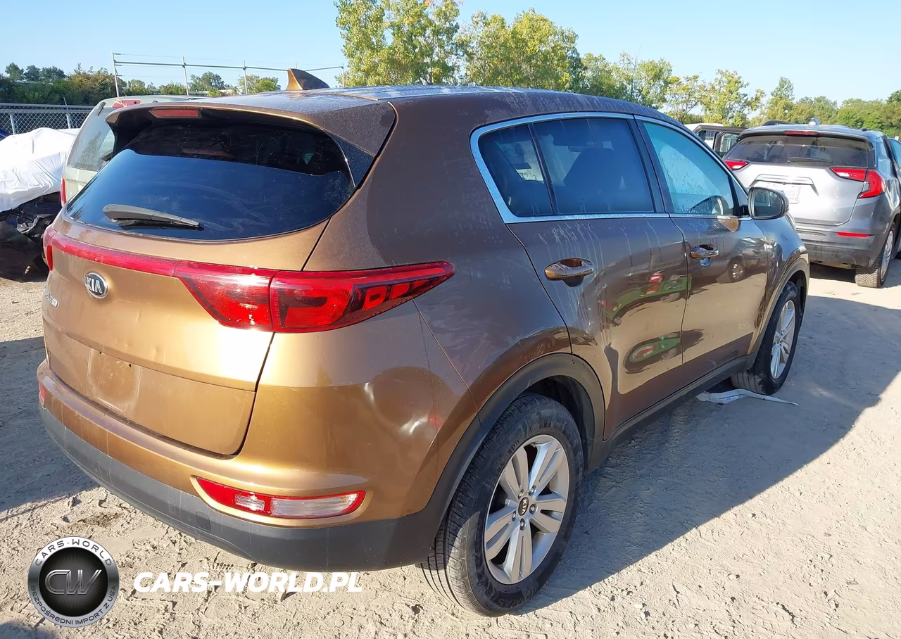 2018 Kia Sportage Lx VIN:KNDPM3AC9J7357960 - 4