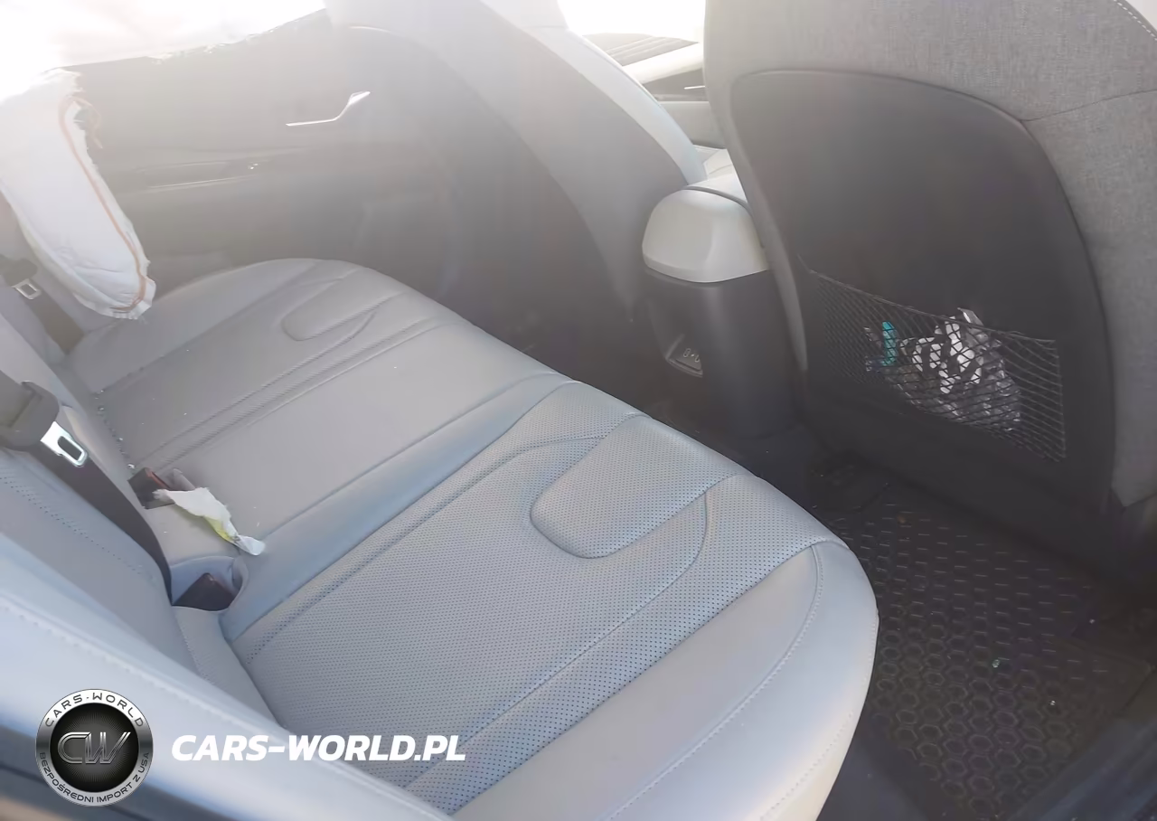 2024 Hyundai Elantra Limited VIN:KMHLP4DG0RU710055 - 8