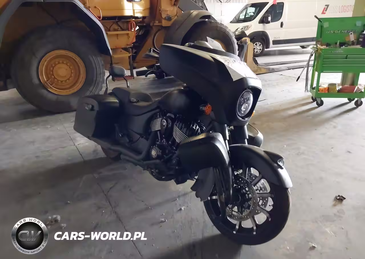 2021 Indian Motorcycle Co. Chieftain Dark Horse