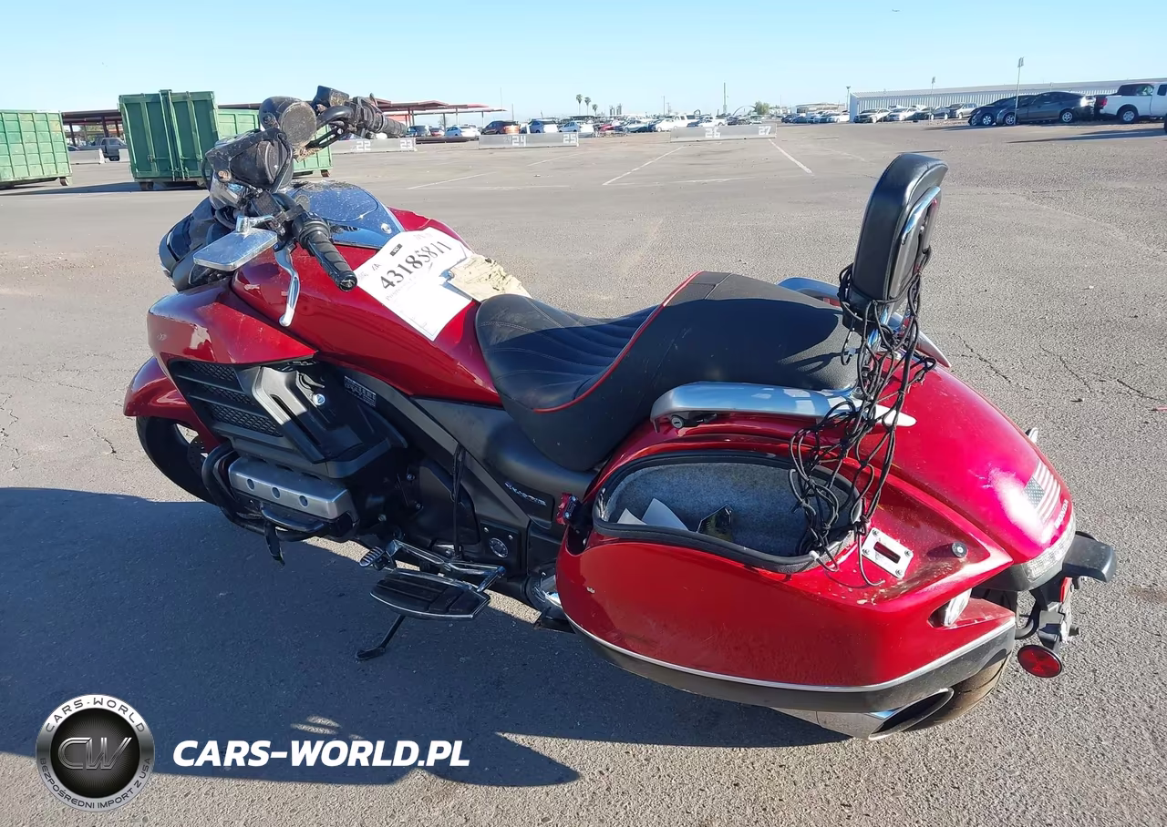 2015 Honda Gl1800 C VIN:JH2SC680XFK100022 - 3