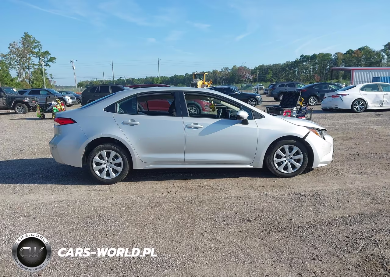 2021 Toyota Corolla Le VIN:5YFEPMAEXMP173703 - 13