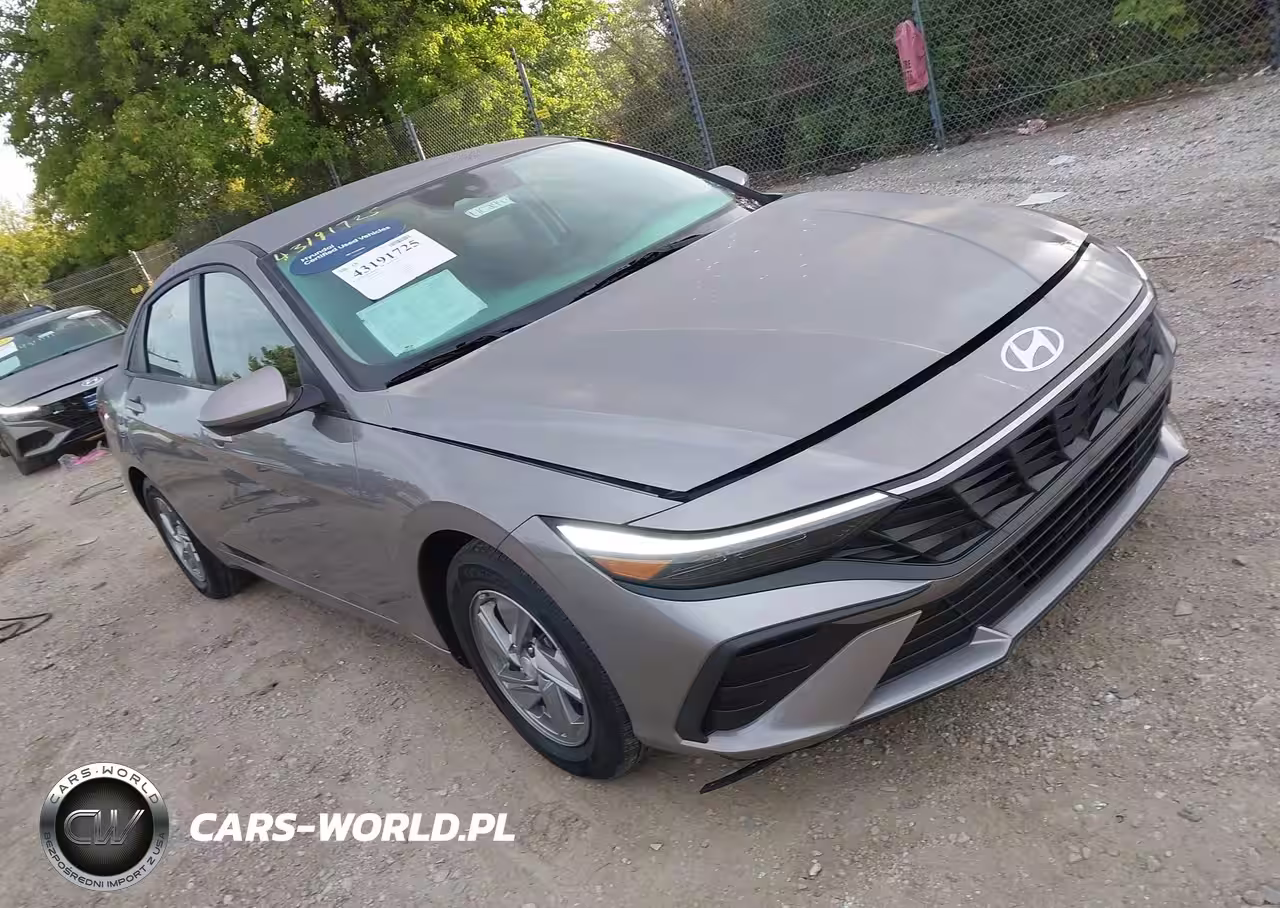 2024 Hyundai Elantra Se