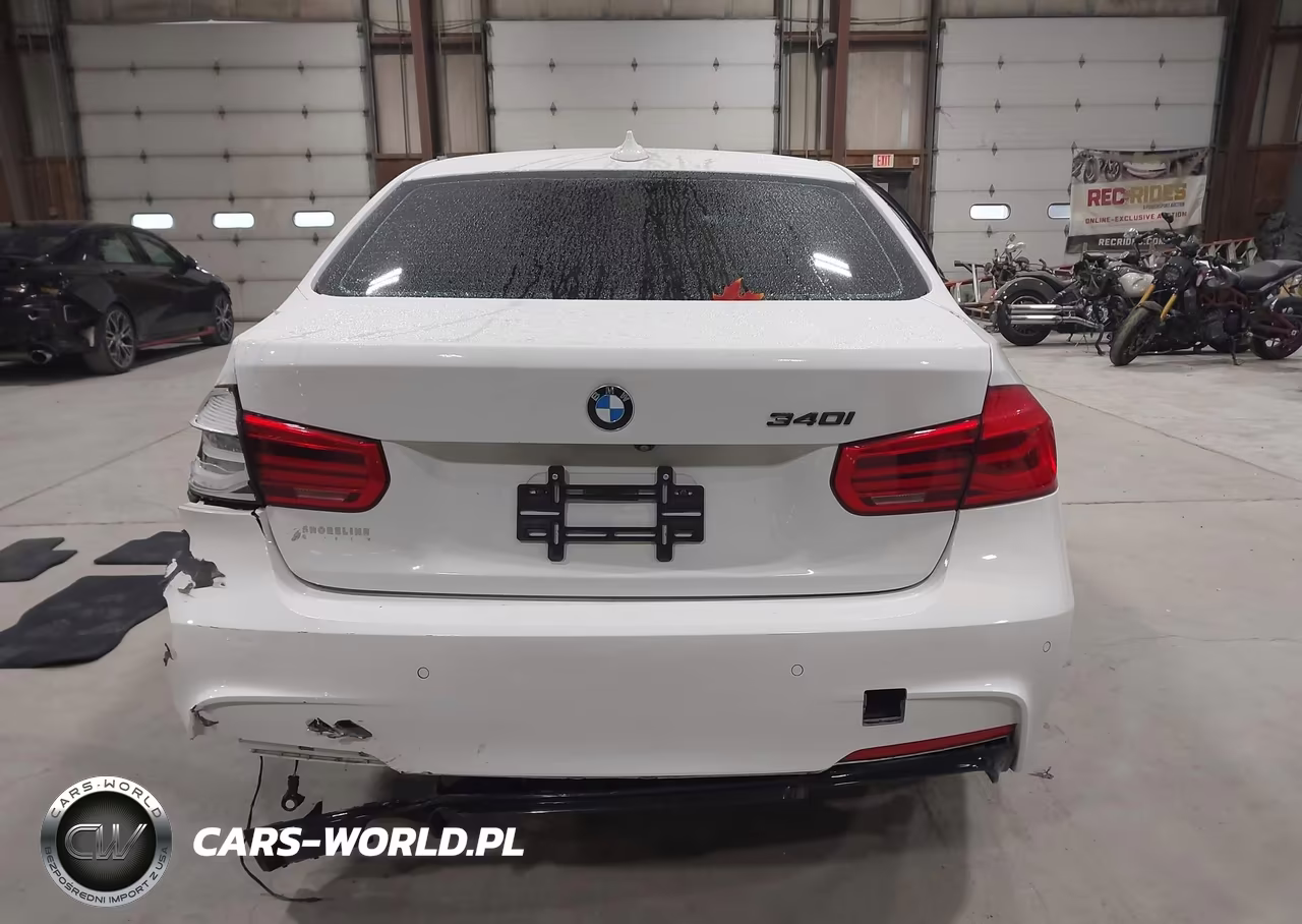 2018 BMW 340I xDrive VIN:WBA8B7G55JNU94834 - 16