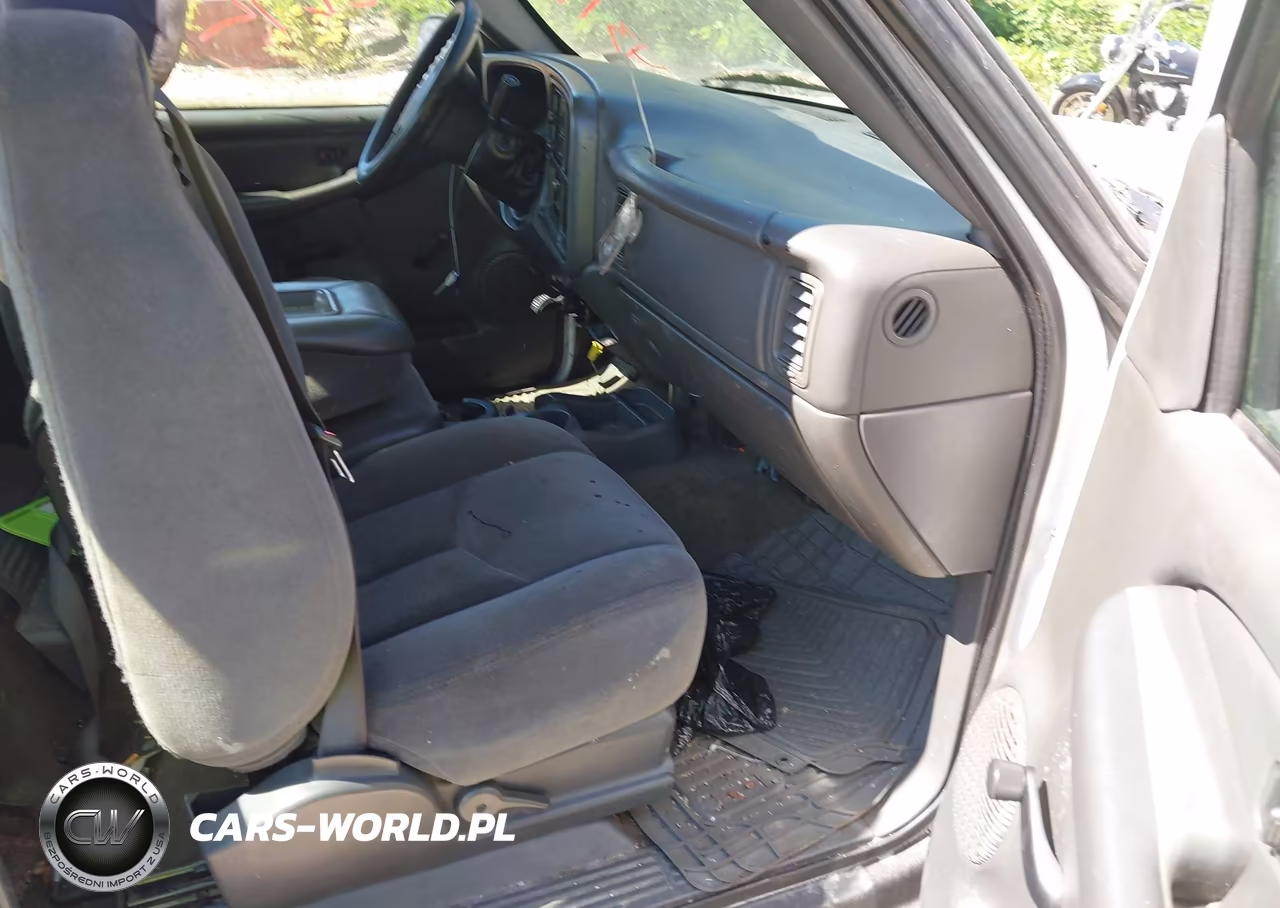 2005 GMC Sierra 1500 Work Truck VIN:1GTEC14X45Z119117 - 5