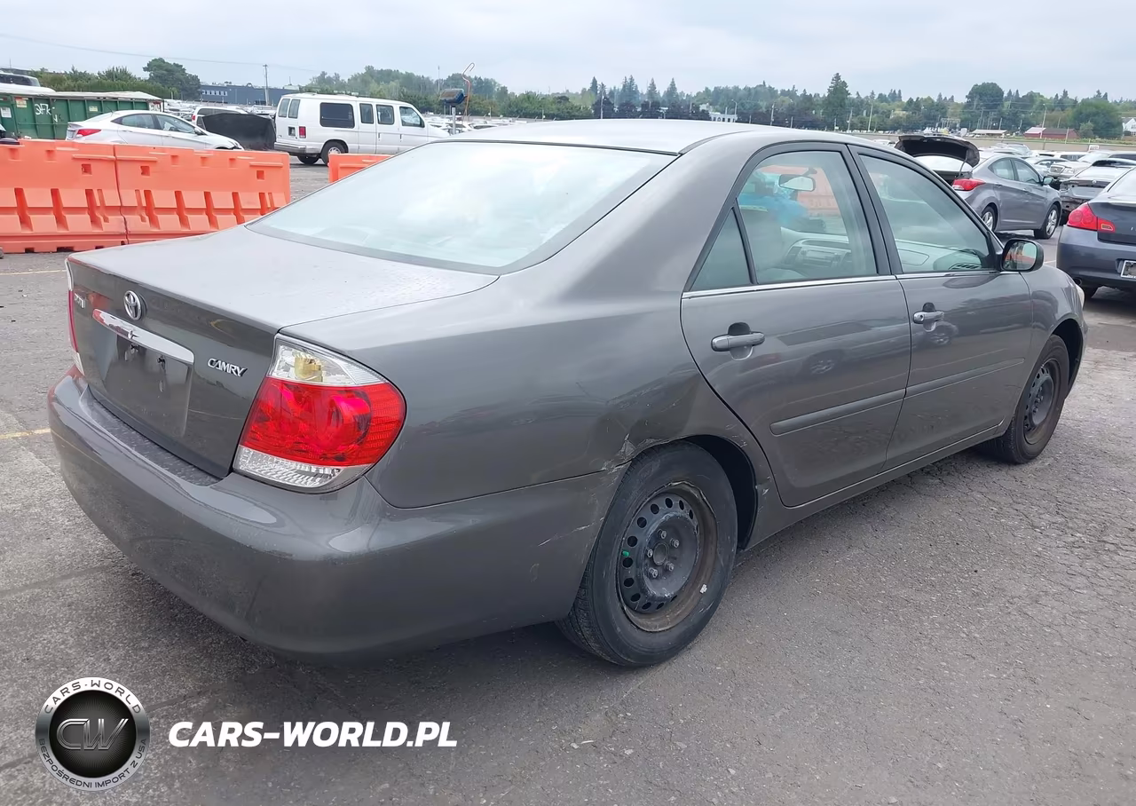 2005 Toyota Camry Std VIN:4T1BE32K95U941002 - 4