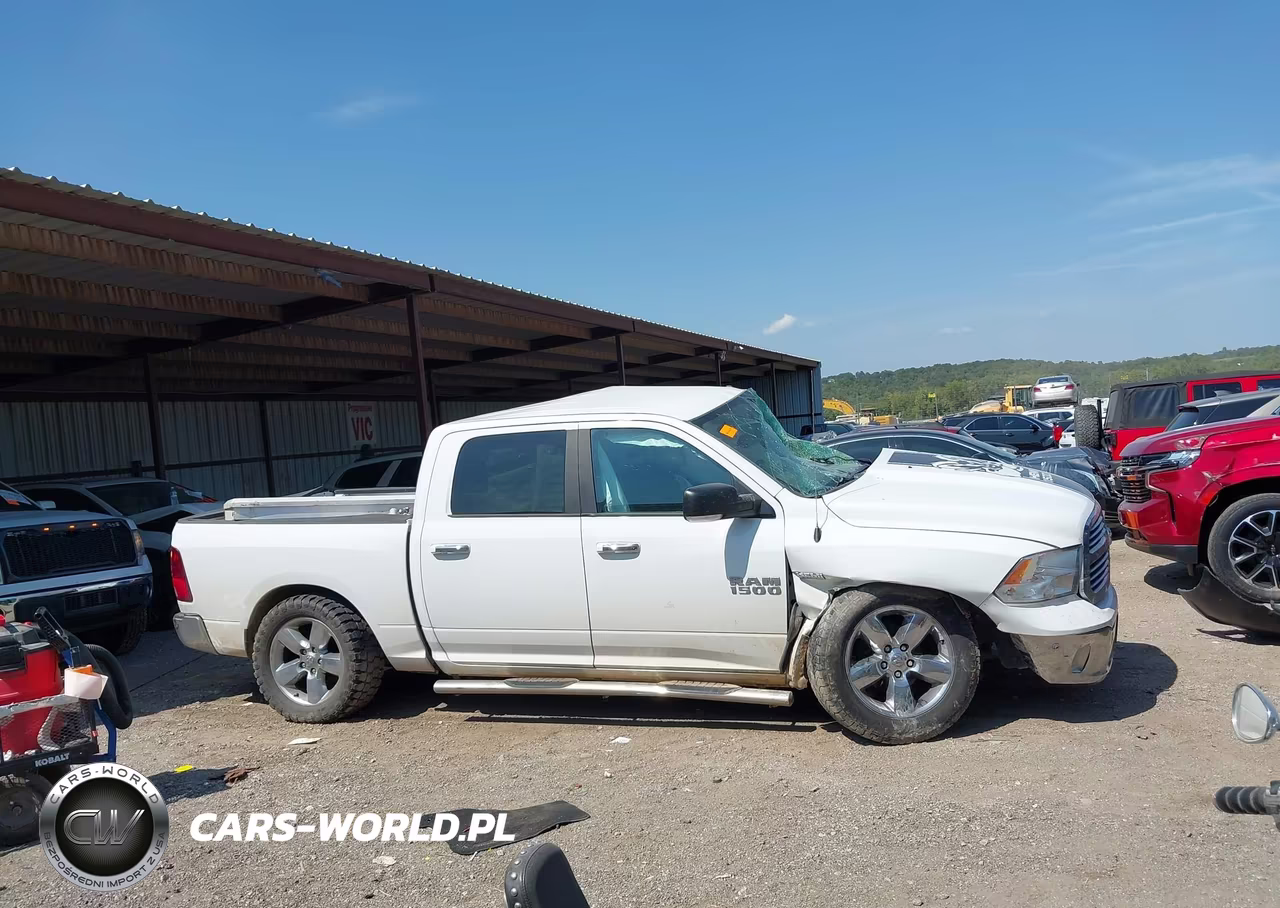 2017 Ram 1500 Big Horn VIN:3C6RR7LT2HG681854 - 13