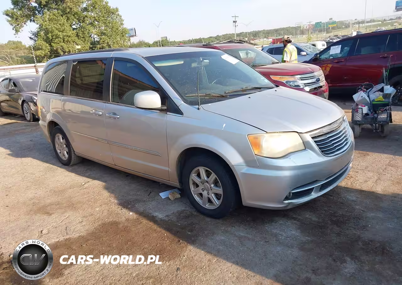 2011 Chrysler Town & Country Touring