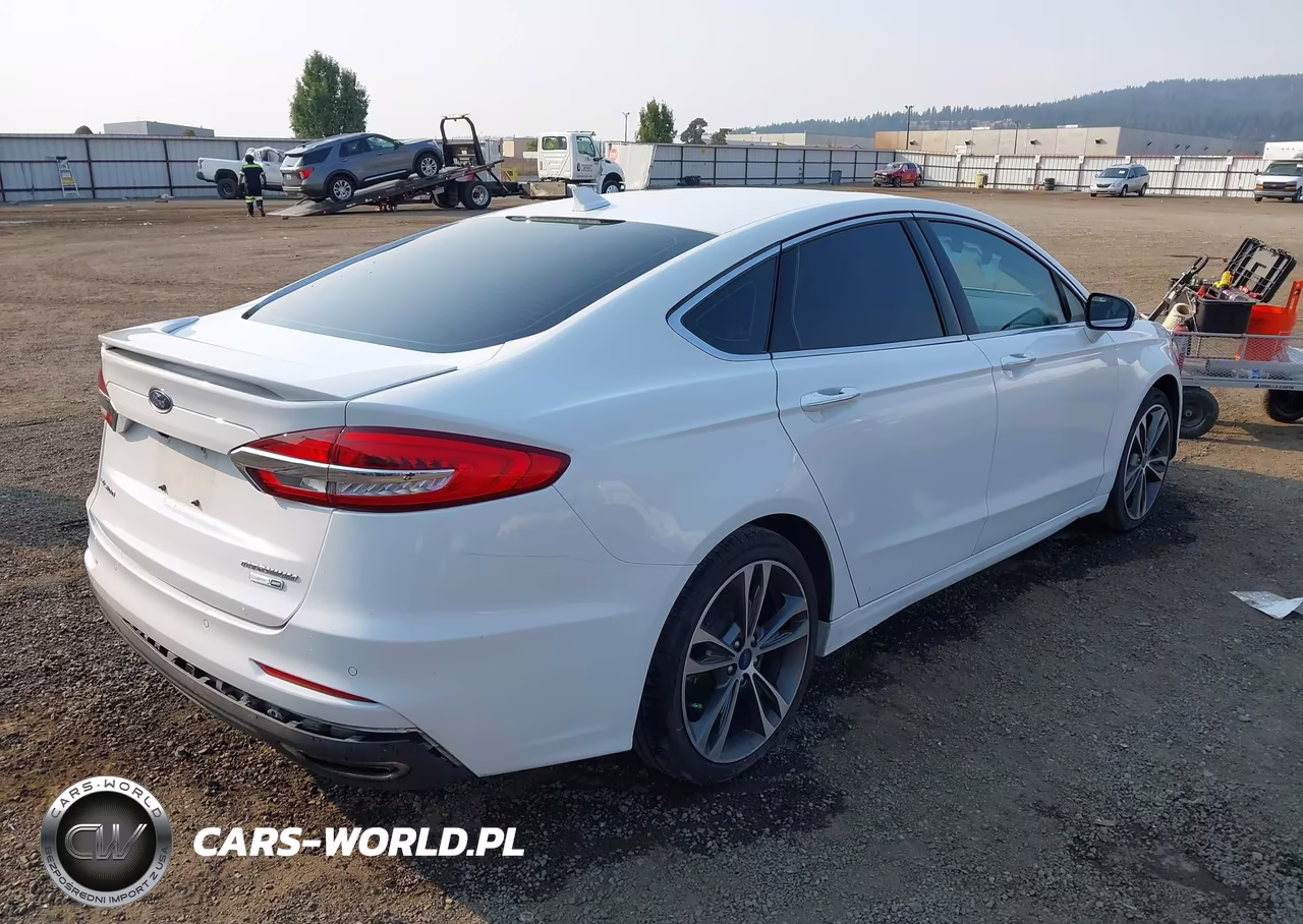 2019 Ford Fusion Titanium VIN:3FA6P0D91KR241606 - 4