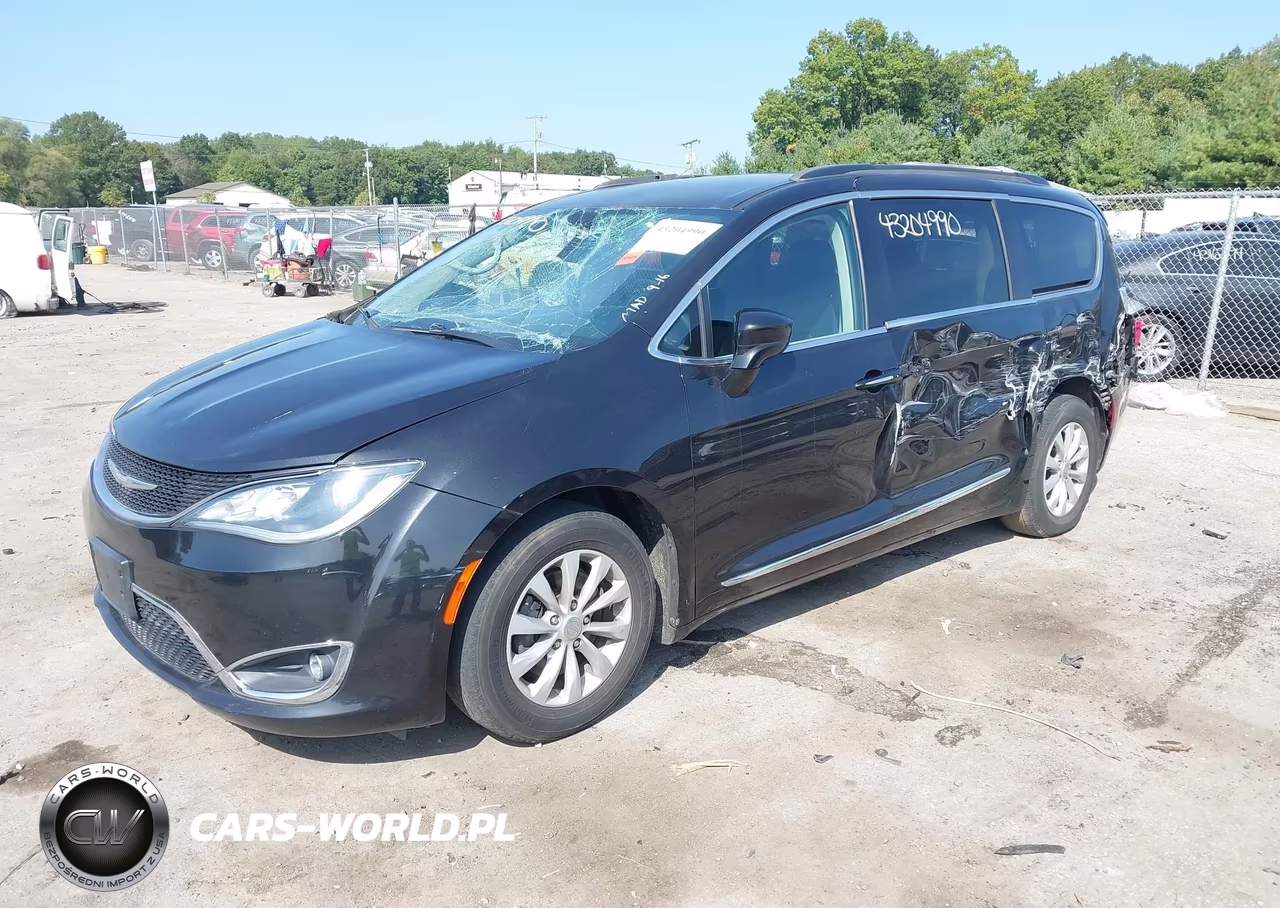 2017 Chrysler Pacifica Touring-L VIN:2C4RC1BG4HR795053 - 2