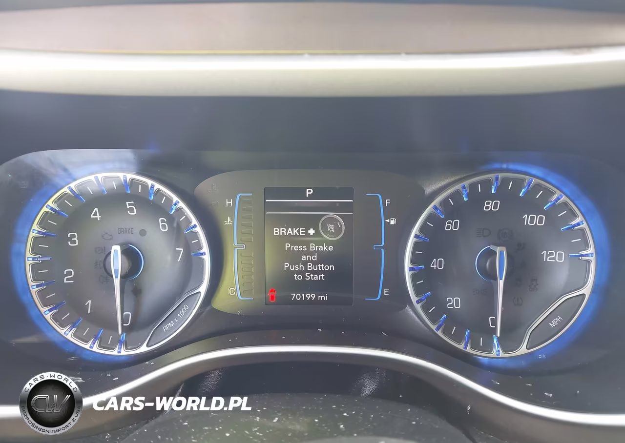 2017 Chrysler Pacifica Touring-L VIN:2C4RC1BG4HR795053 - 7