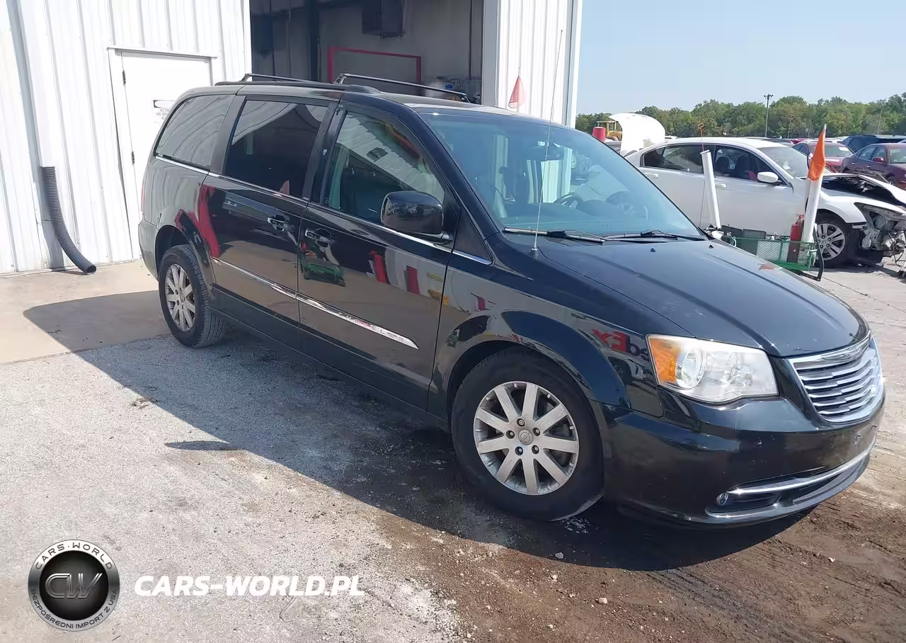 2014 Chrysler Town & Country Touring