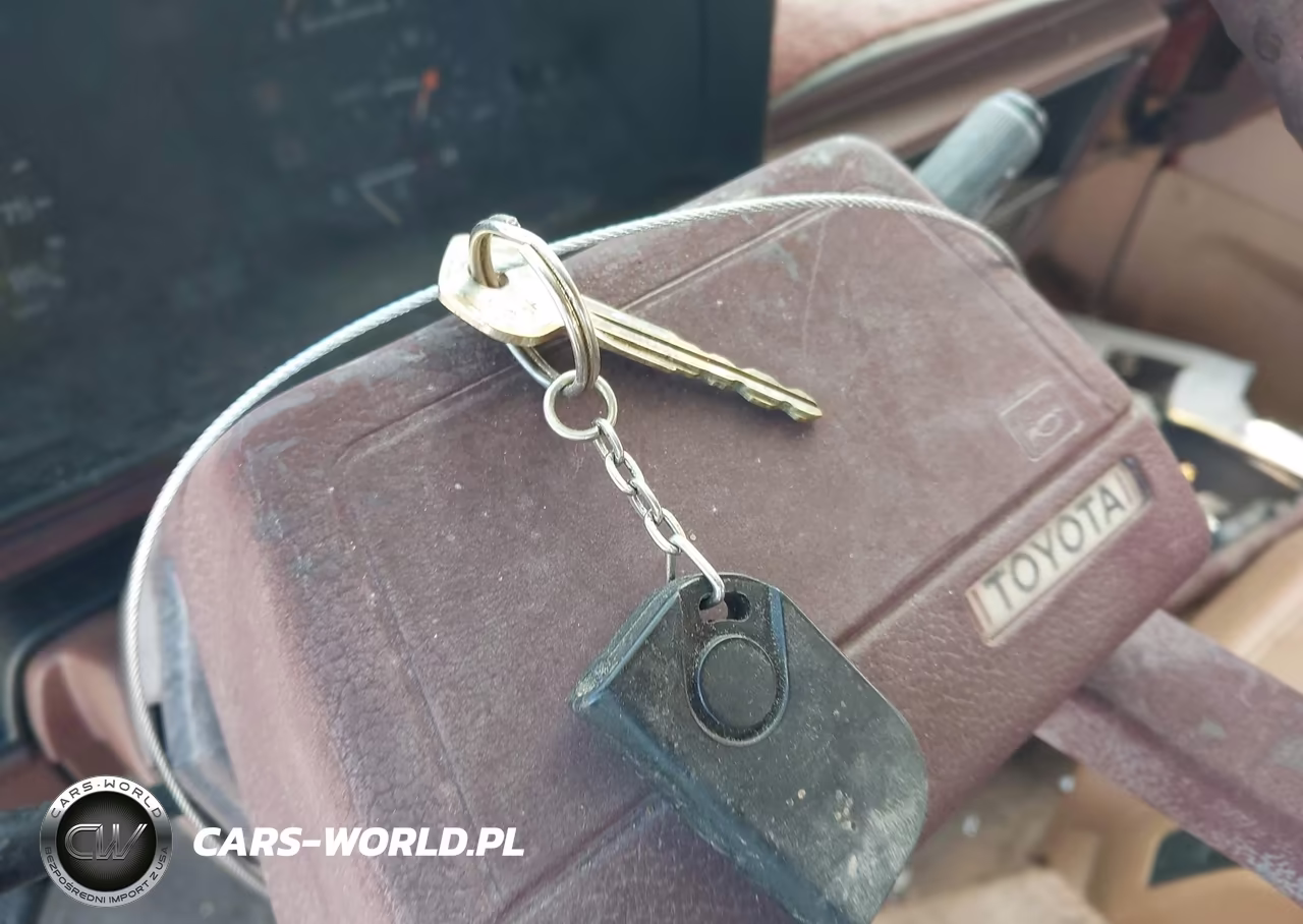 1984 Toyota Van Wagon Deluxe VIN:JT3YR22V9E5036166 - 11