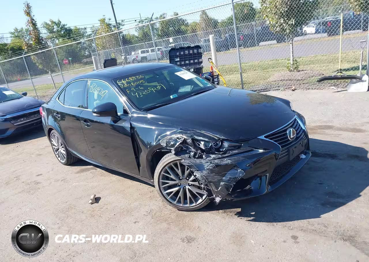 LEXUS