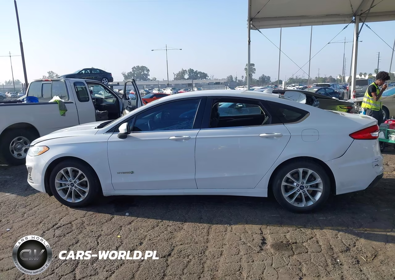 2019 Ford Fusion Hybrid Se VIN:3FA6P0LU7KR220751 - 14