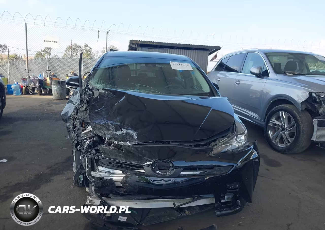 2021 Toyota Prius Le VIN:JTDKAMFU6M3143241 - 12