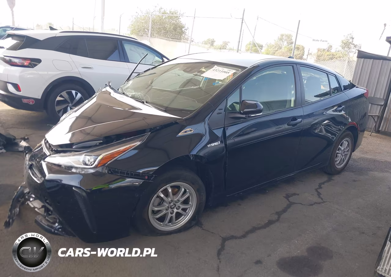 2021 Toyota Prius Le VIN:JTDKAMFU6M3143241 - 2