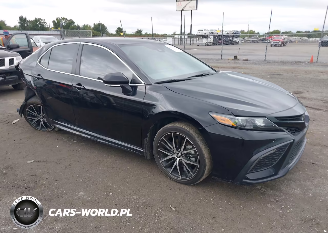 2024 Toyota Camry Se – zdjęcie 1 z 16