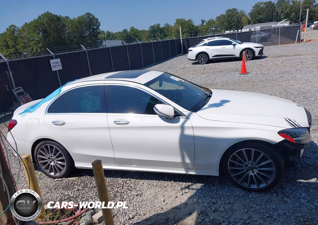 2021 Mercedes-Benz C 300 Sedan VIN:W1KWF8DB0MR647461 - 14