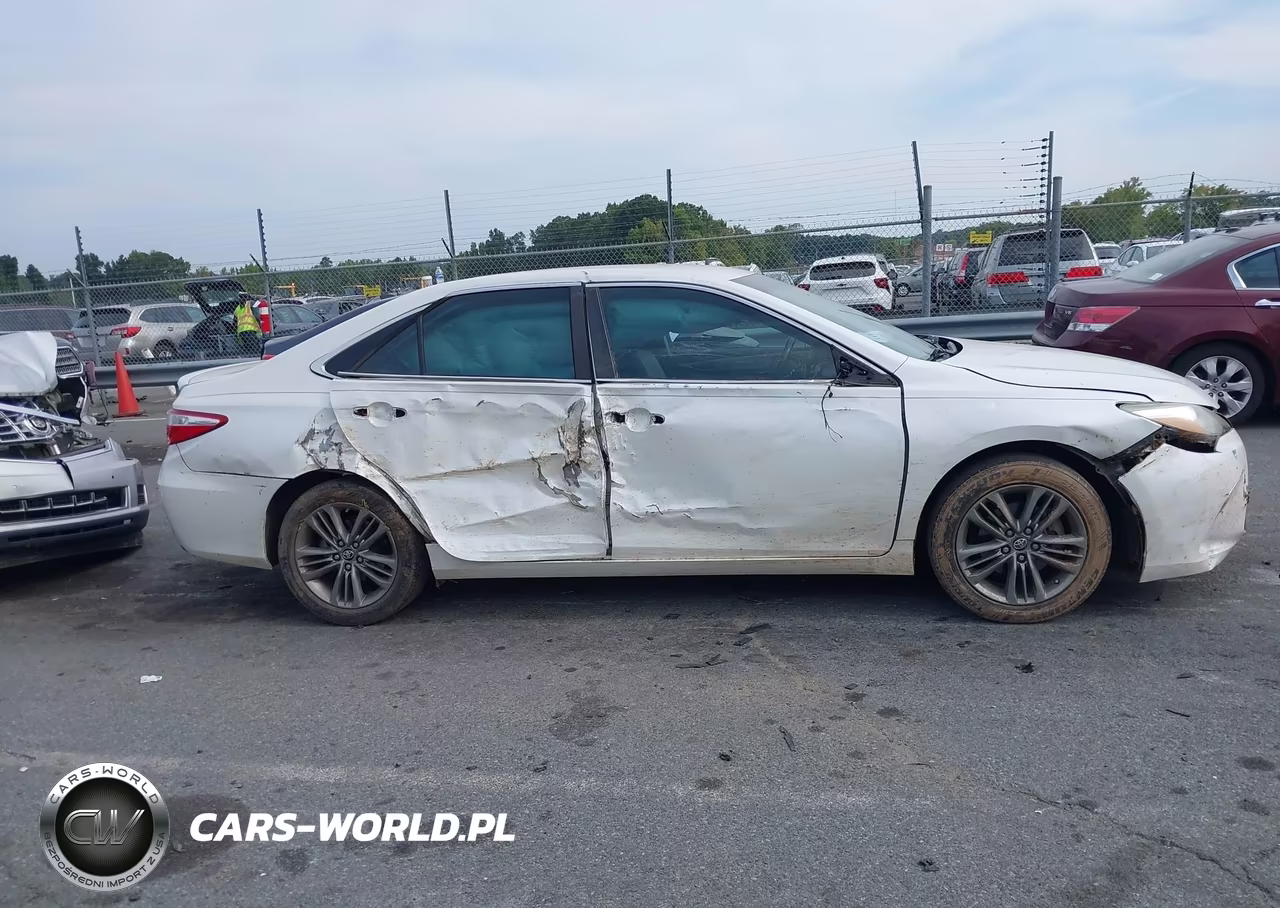 2017 Toyota Camry Se VIN:4T1BF1FK3HU271169 - 13