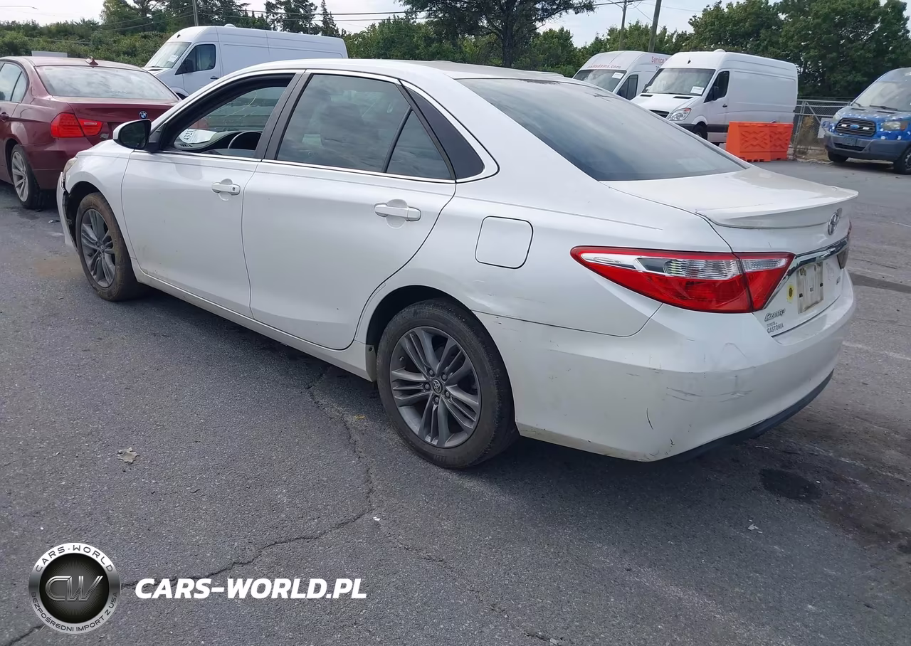 2017 Toyota Camry Se VIN:4T1BF1FK3HU271169 - 3