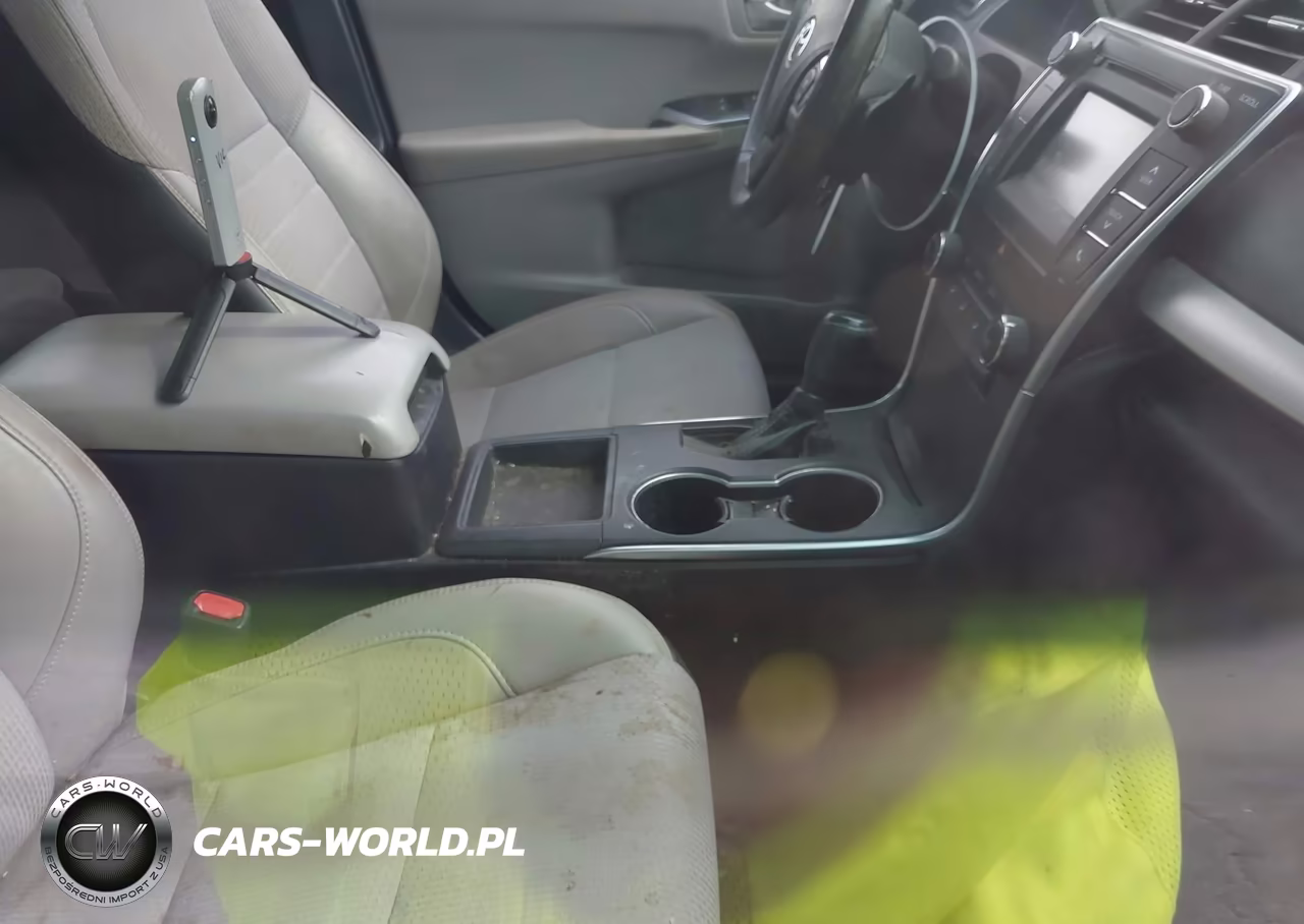 2017 Toyota Camry Se VIN:4T1BF1FK3HU271169 - 5