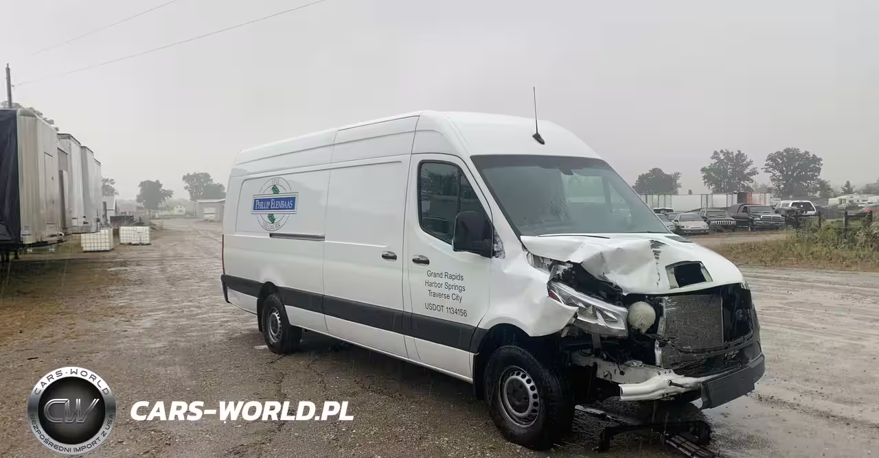 2019 Freightliner Sprinter 2500 High Roof V6