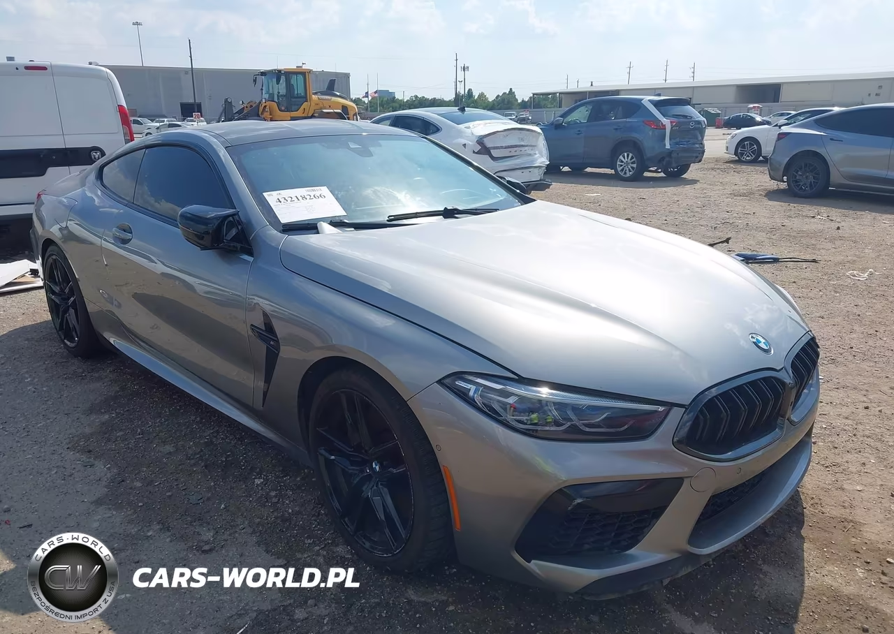 2022 BMW M8 Competition