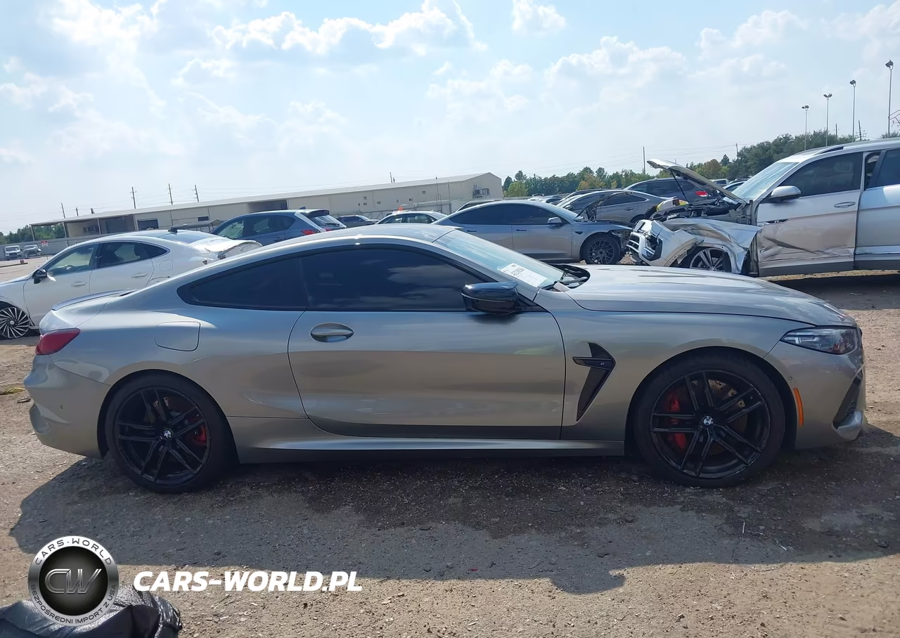 2022 BMW M8 Competition VIN:WBSAE0C01NCH36044 - 13