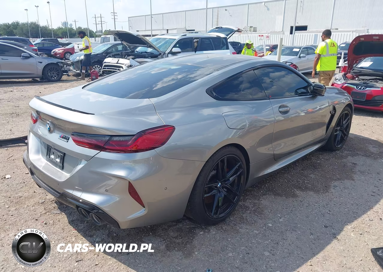 2022 BMW M8 Competition VIN:WBSAE0C01NCH36044 - 4