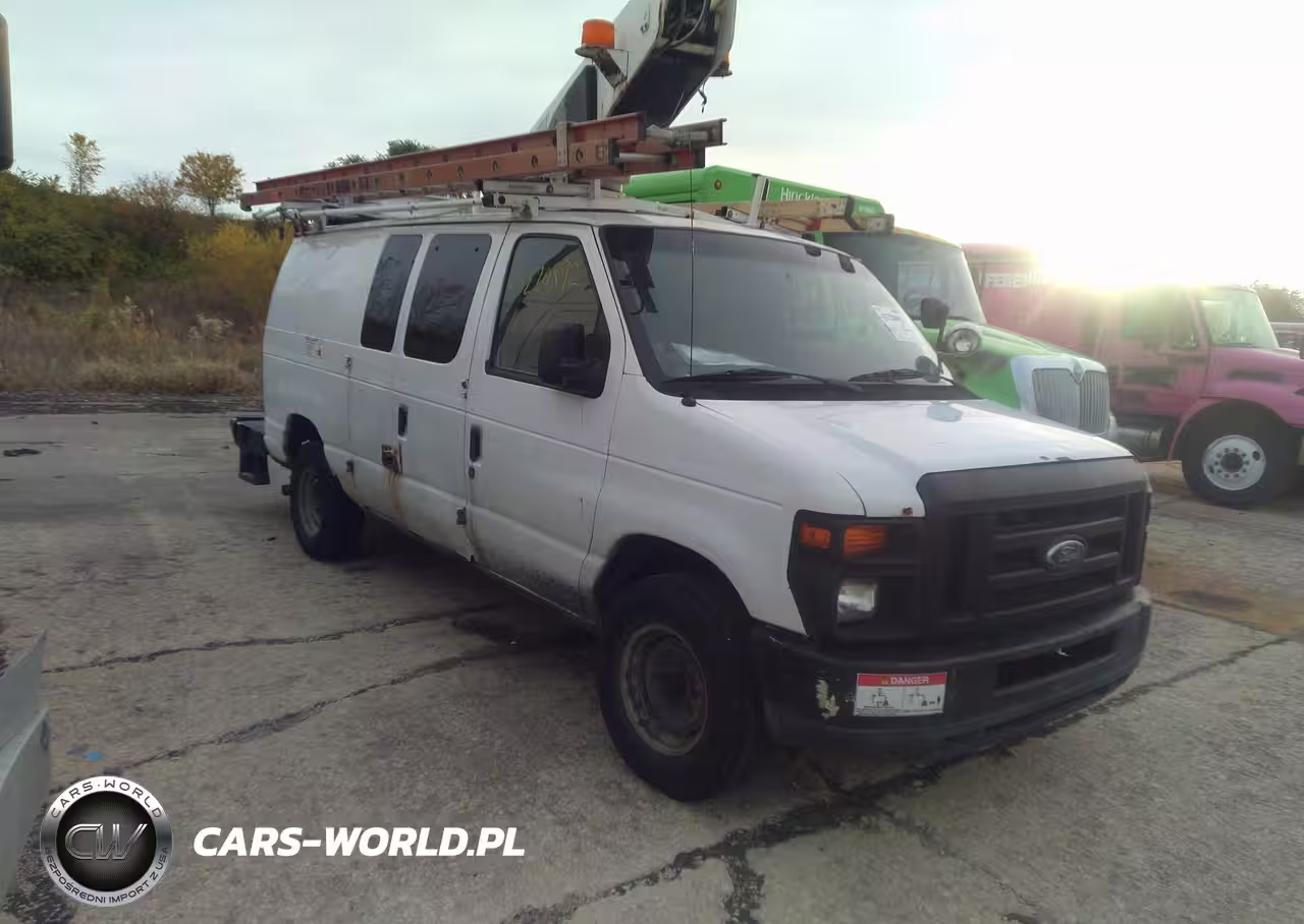 2010 Ford E-350 Super Duty Commercial-Recreational