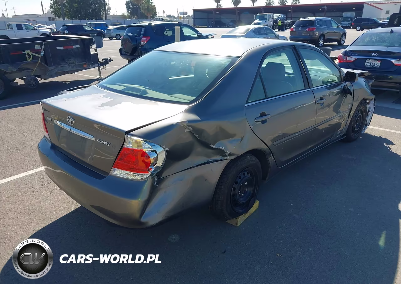 2005 Toyota Camry Le VIN:4T1BE30K25U519656 - 4