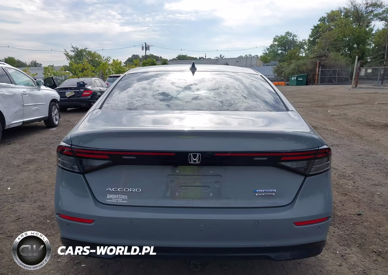 2024 Honda Accord Hybrid Touring VIN:1HGCY2F85RA059830 - 16