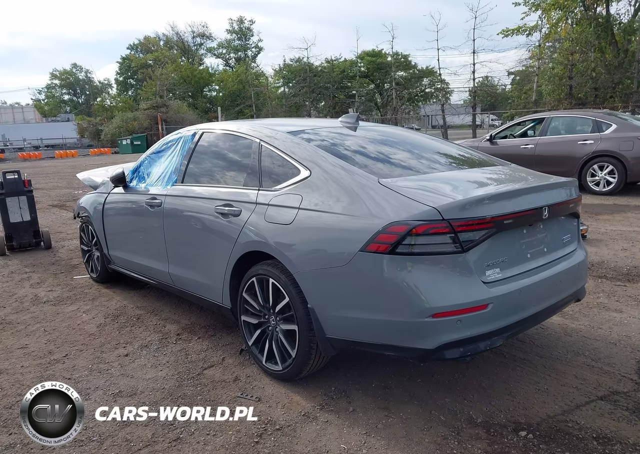 2024 Honda Accord Hybrid Touring VIN:1HGCY2F85RA059830 - 3