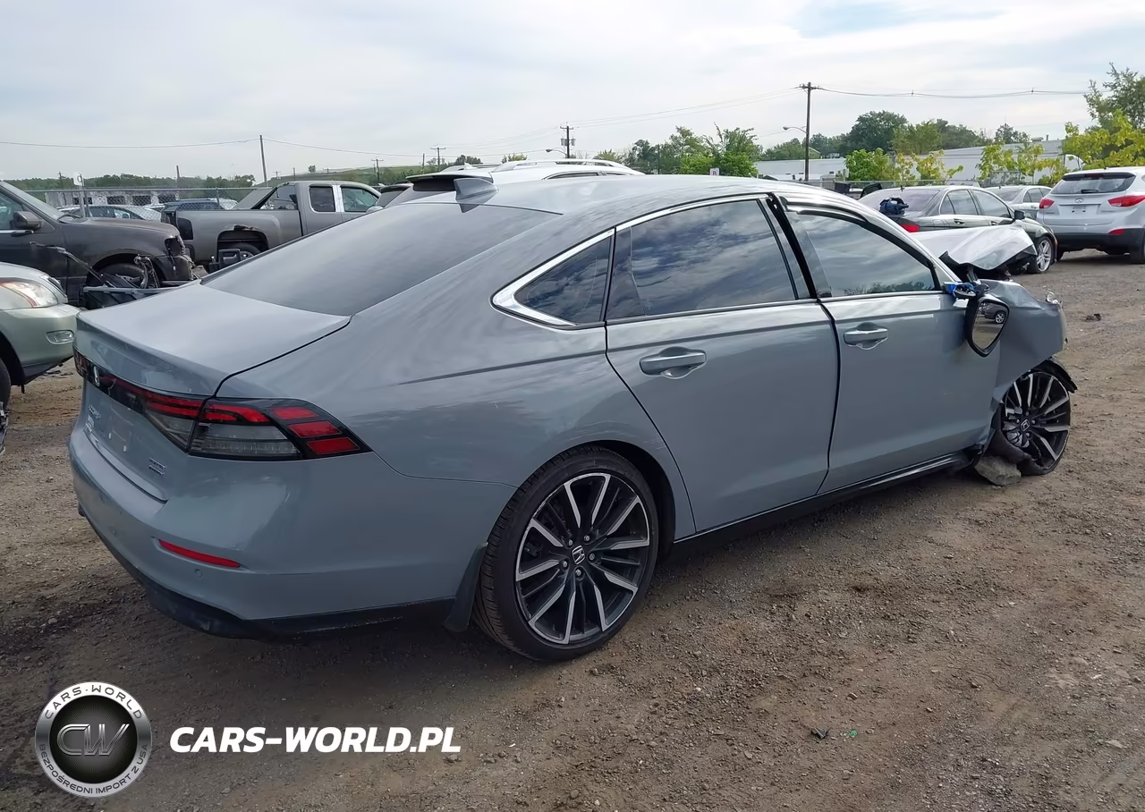 2024 Honda Accord Hybrid Touring VIN:1HGCY2F85RA059830 - 4