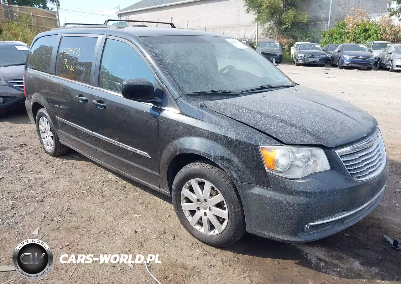 2016 Chrysler Town & Country Touring