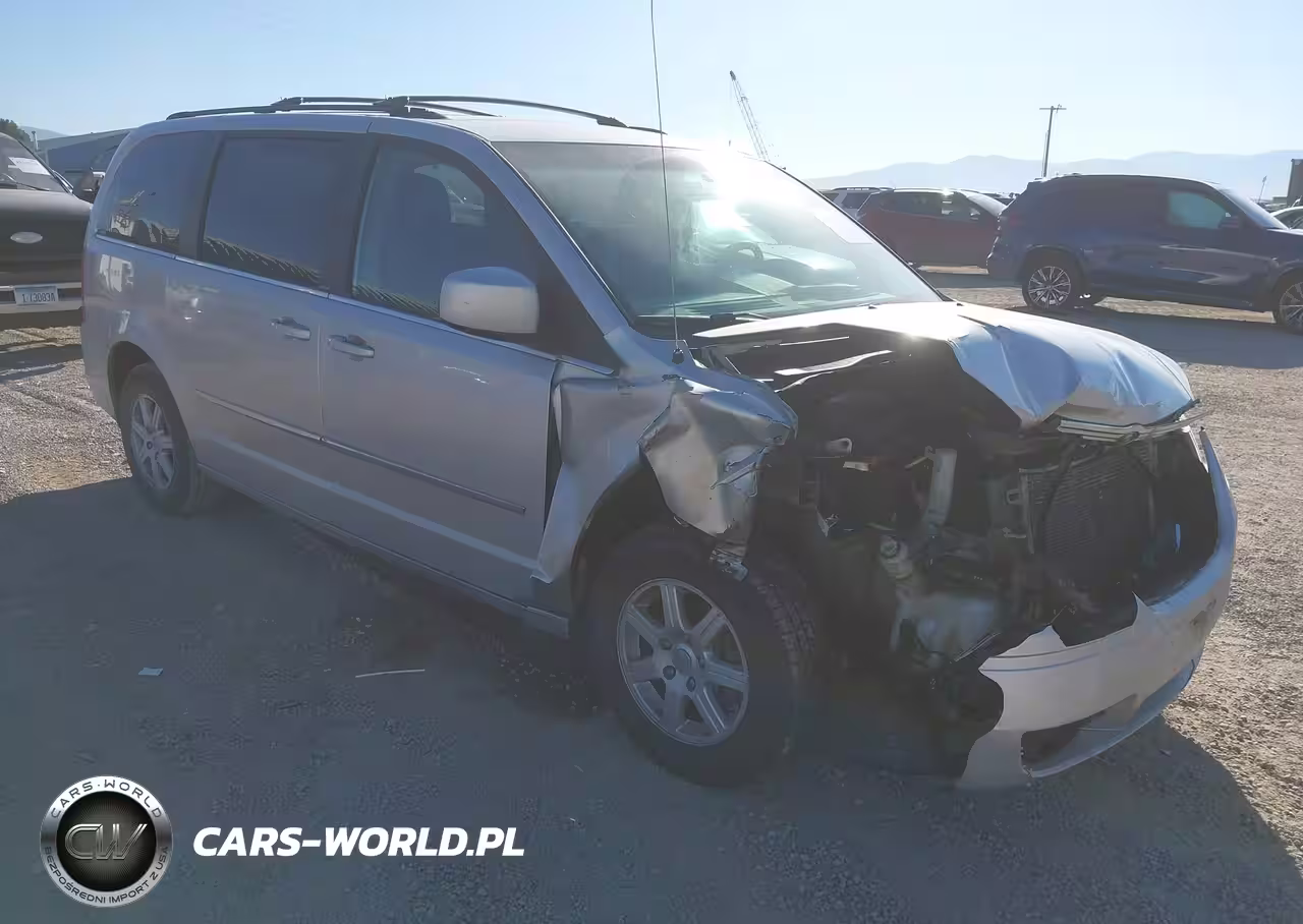 2010 Chrysler Town & Country Touring