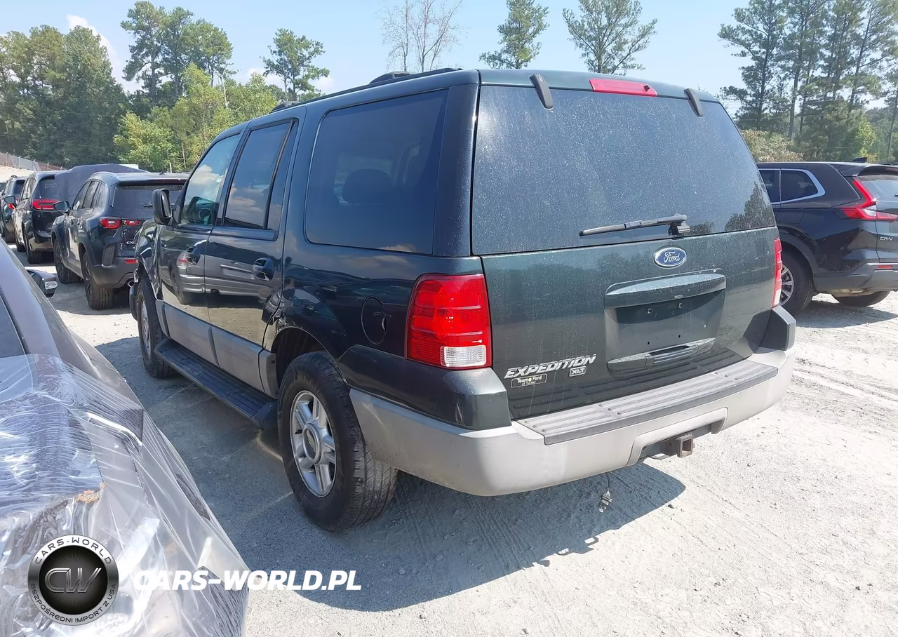 2003 Ford Expedition Xlt VIN:1FMPU15L33LA87015 - 3