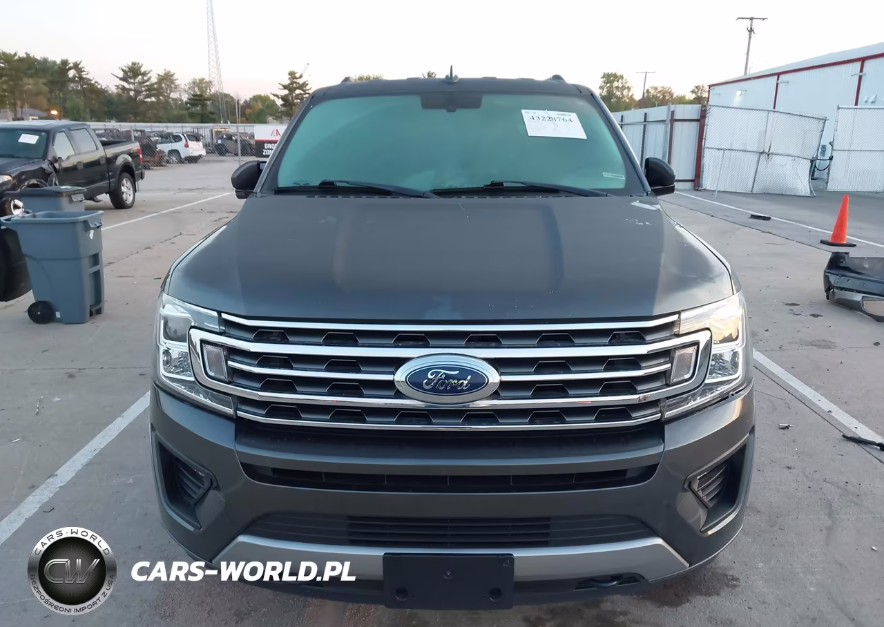 2018 Ford Expedition Xlt VIN:1FMJU1JTXJEA55546 - 13