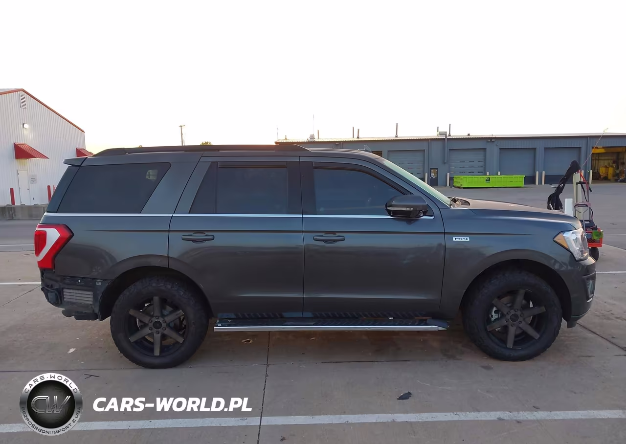 2018 Ford Expedition Xlt VIN:1FMJU1JTXJEA55546 - 14