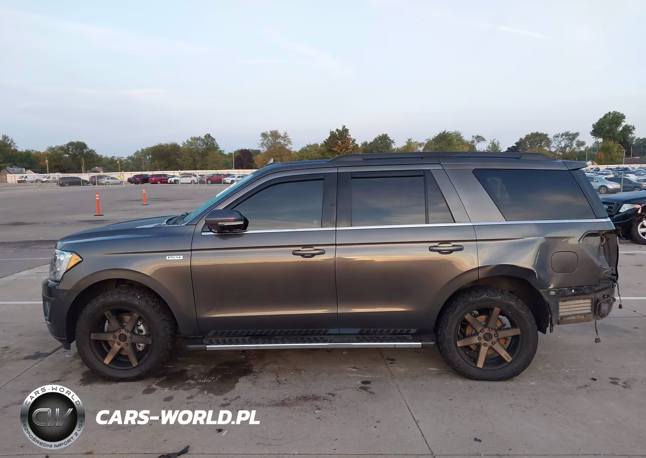 2018 Ford Expedition Xlt VIN:1FMJU1JTXJEA55546 - 15