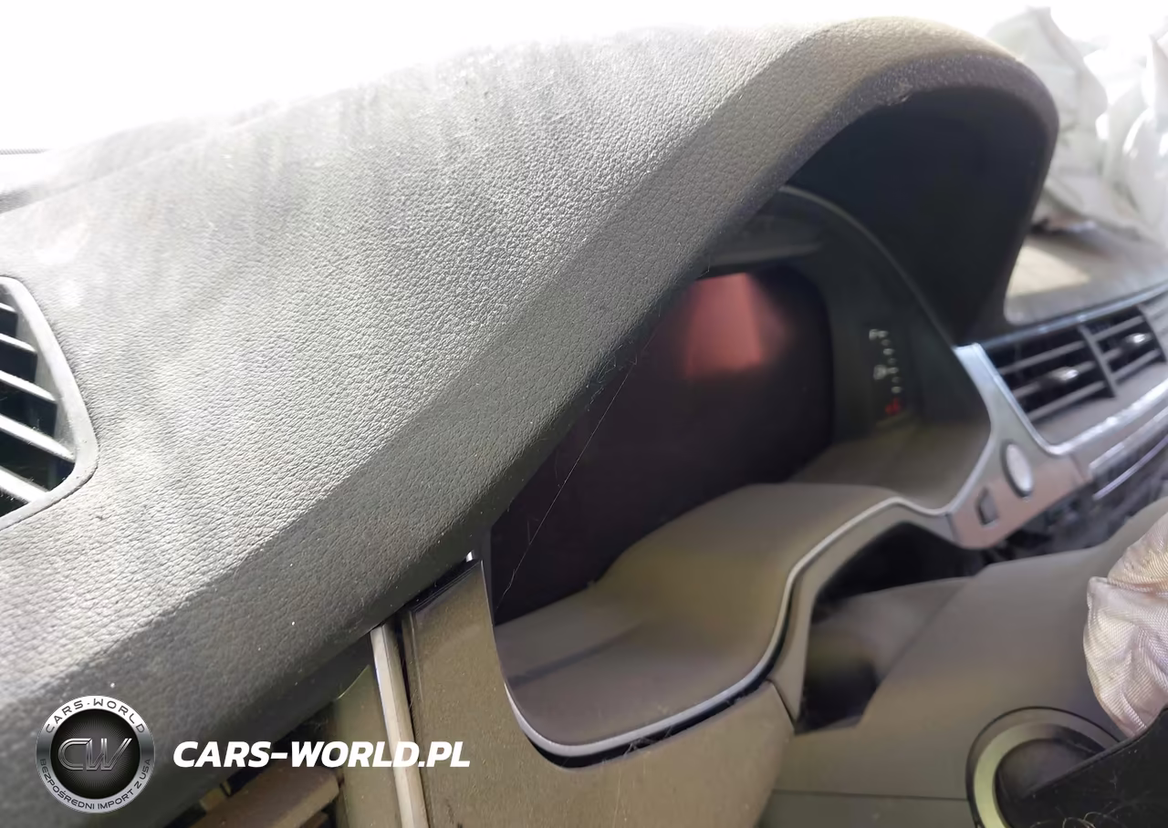 2017 Audi Q7 3.0T Premium VIN:WA1LAAF72HD013805 - 7