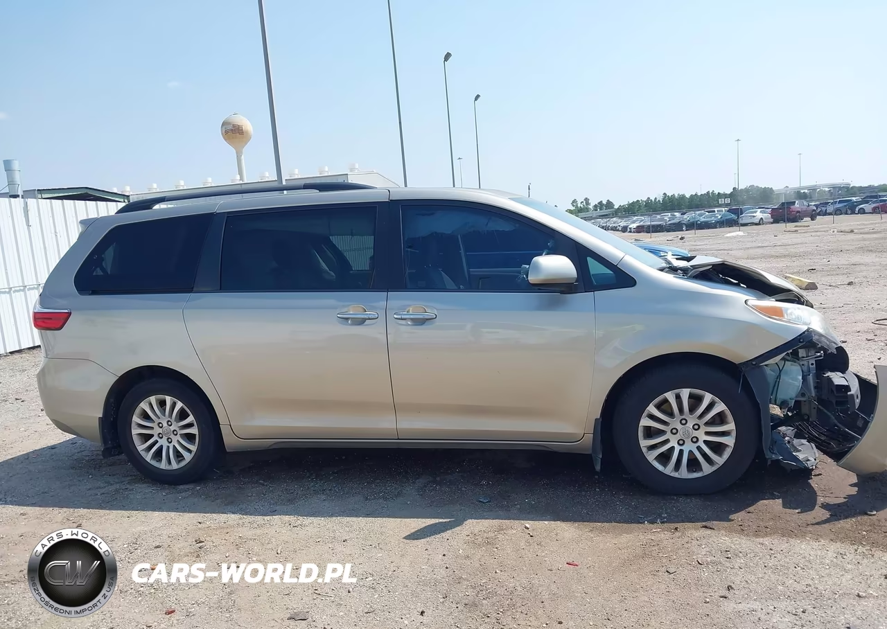 2017 Toyota Sienna Xle Premium 8 Passenger VIN:5TDYZ3DC7HS801435 - 13