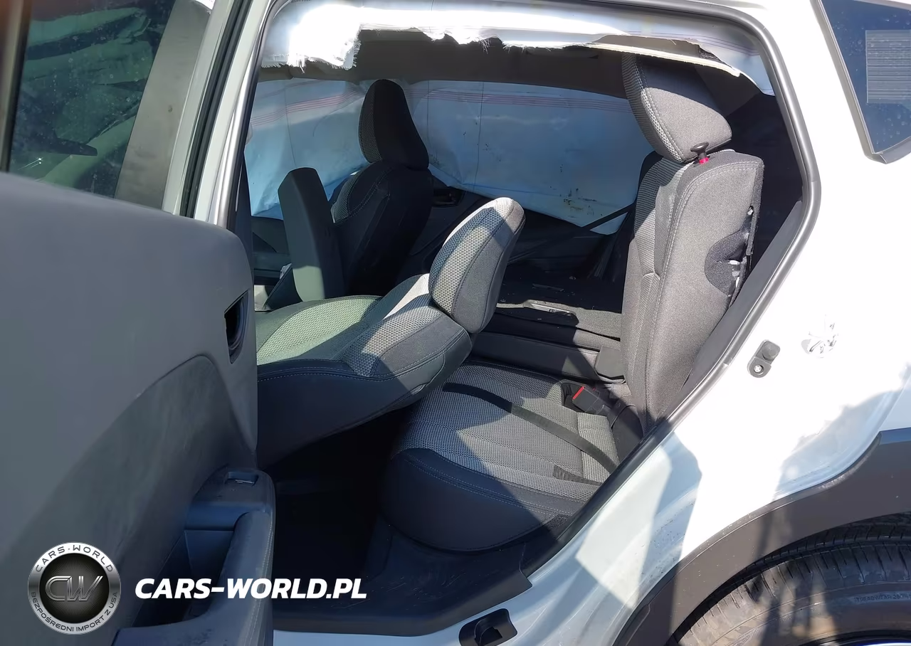2024 Subaru Crosstrek Premium VIN:JF2GUADC0R8282010 - 8