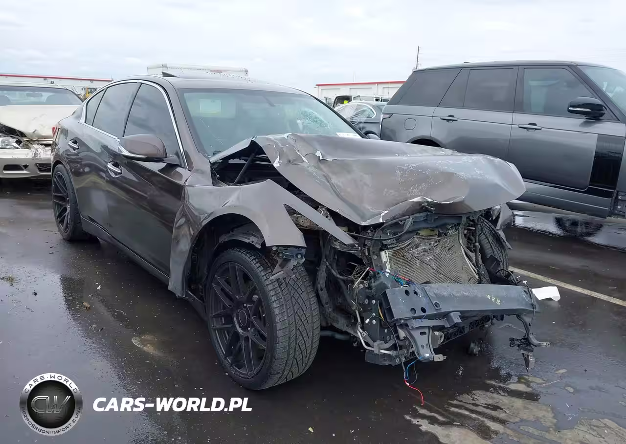 2014 Infiniti Q50 Premium