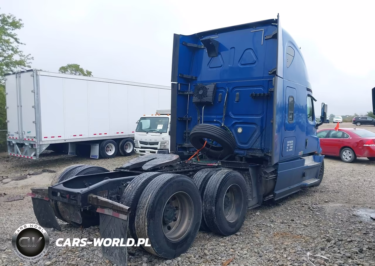 2020 Freightliner New Cascadia 126 VIN:3AKJHHDR7LSKZ8972 - 4