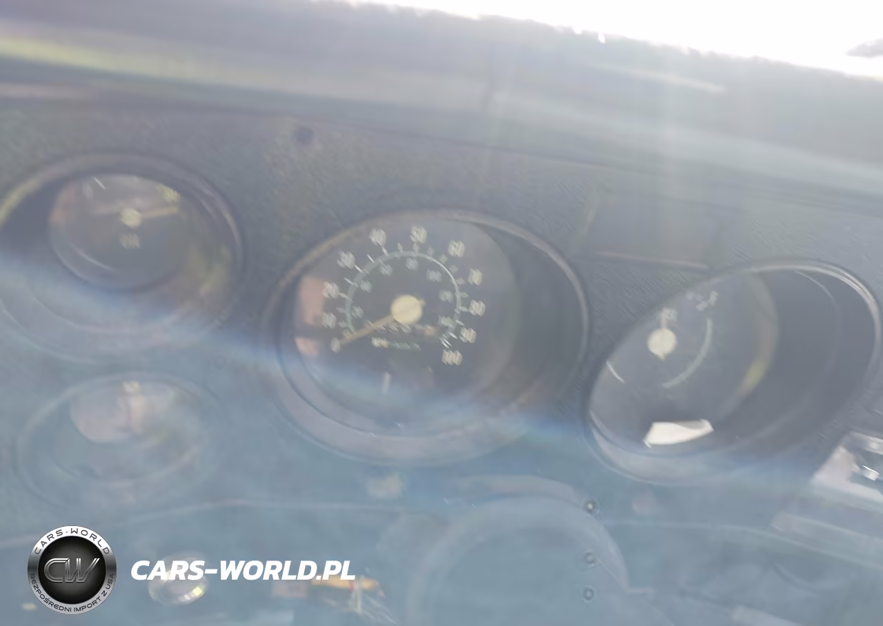 1987 Chevrolet R20 VIN:1GCGR24K2HF396971 - 7